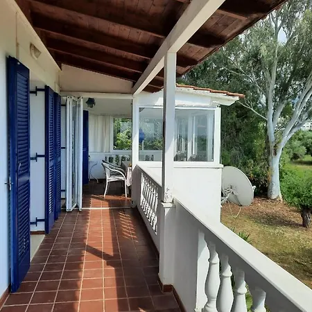 Wunderschone Mit Grossem Pool Und Meerblick * Kalo Nero